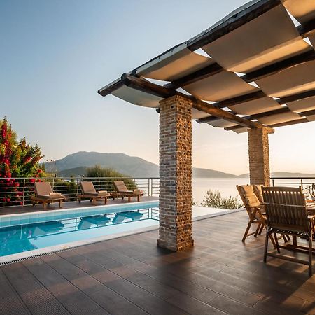 Iris Villas Lefkada - Marine Villa With Private Sea Access Sívota Exterior foto