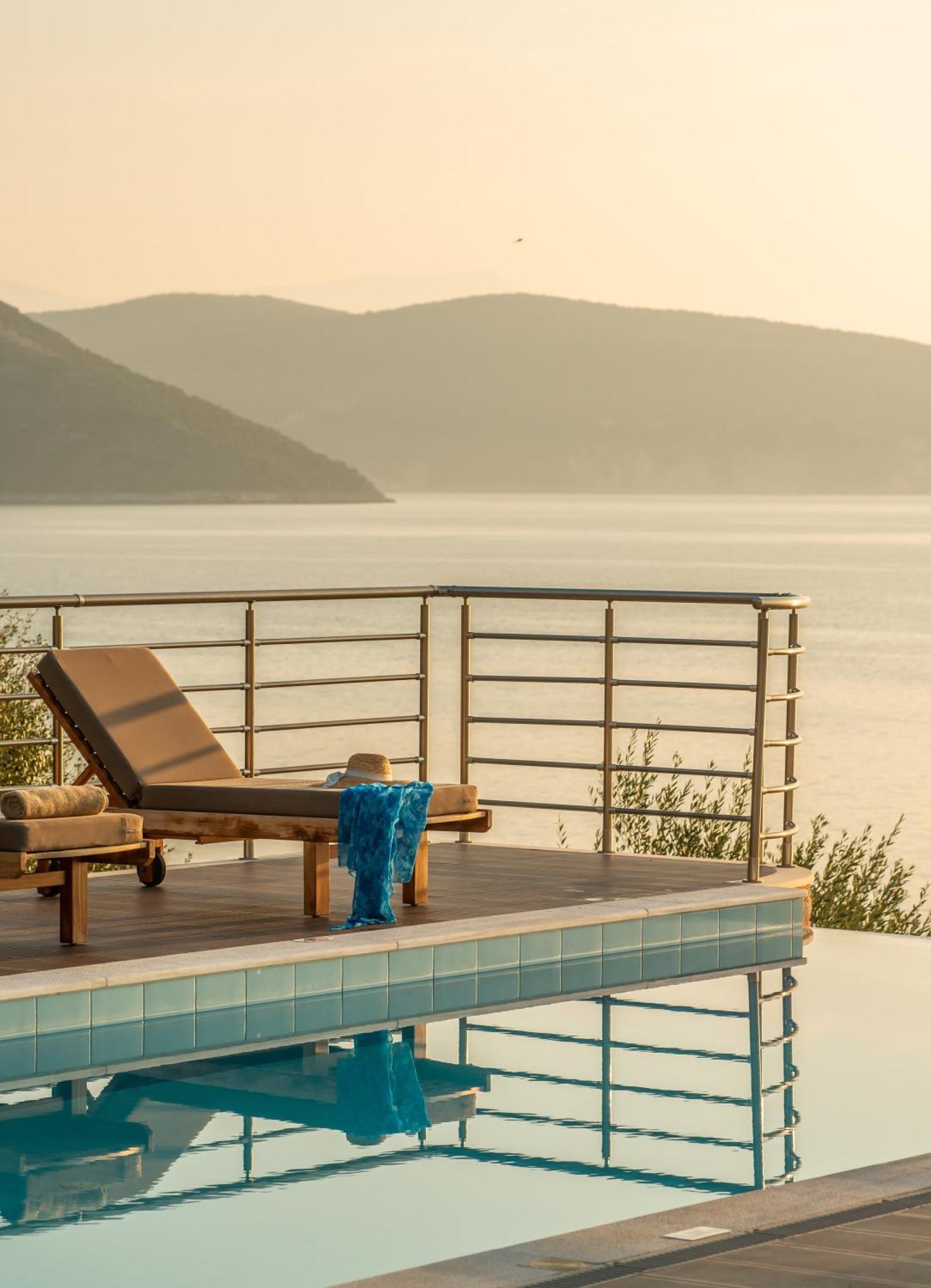 Iris Villas Lefkada - Marine Villa With Private Sea Access Sívota Exterior foto